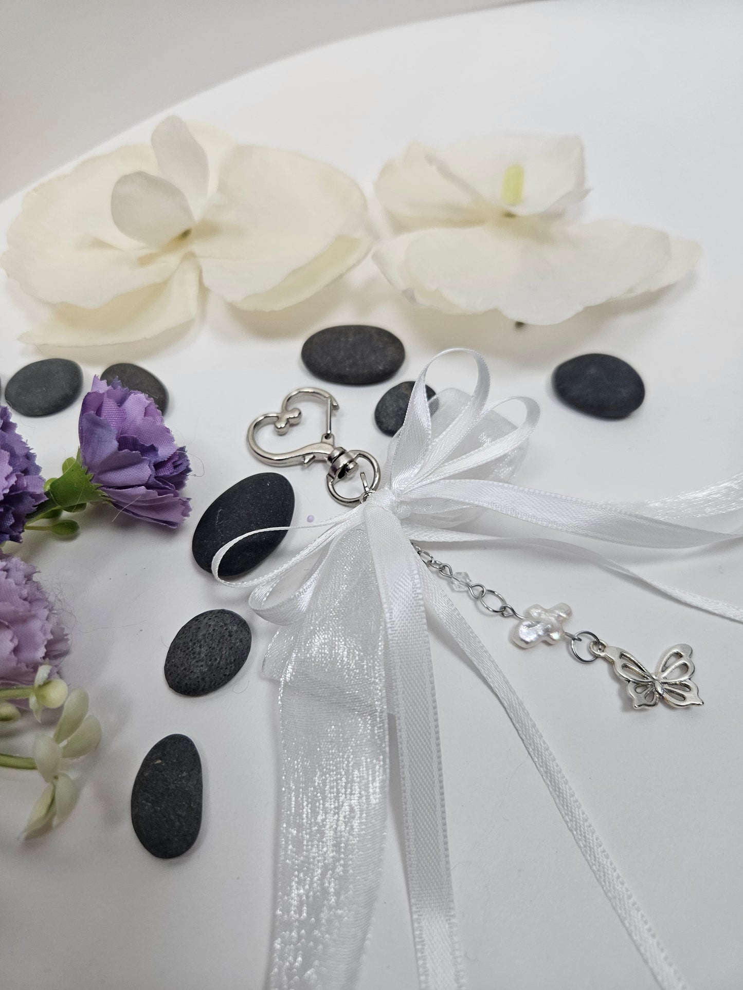 Coquette Baroque Pearl and Butterfly Y2k Bow Charm